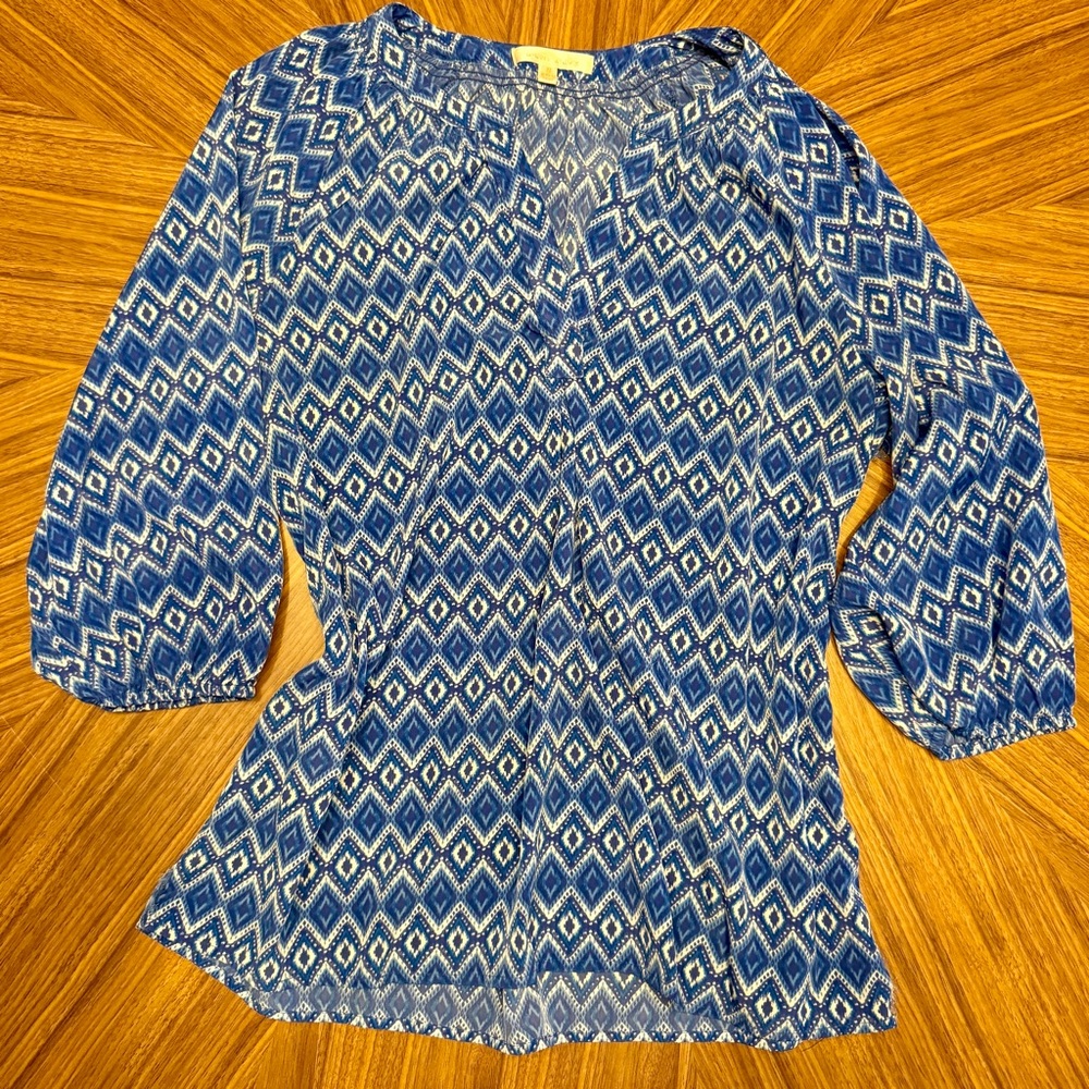 Under Skies royal/white diamond pattern tunic, size small.
